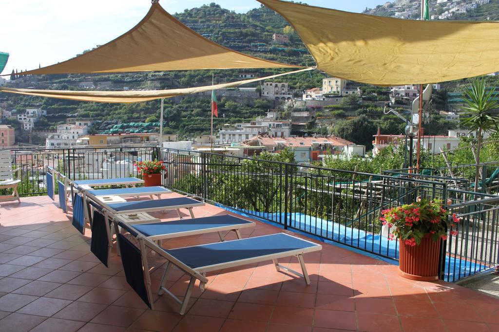 Eden Holiday Minori Bagian luar foto